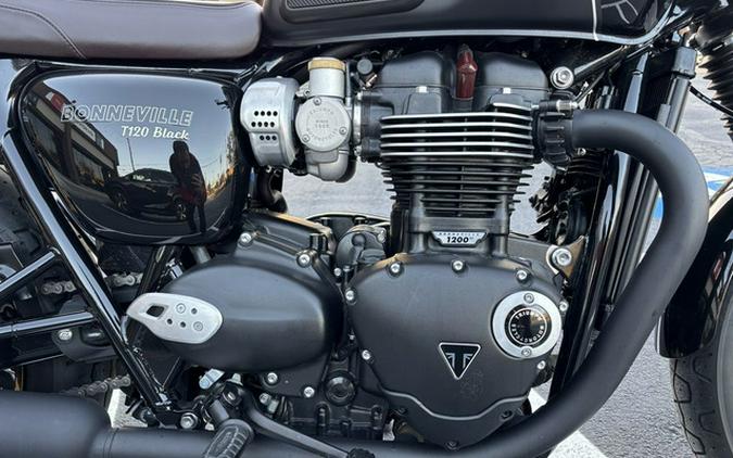 2023 Triumph Bonneville T120 Black Sapphire Black / Matte Sapph