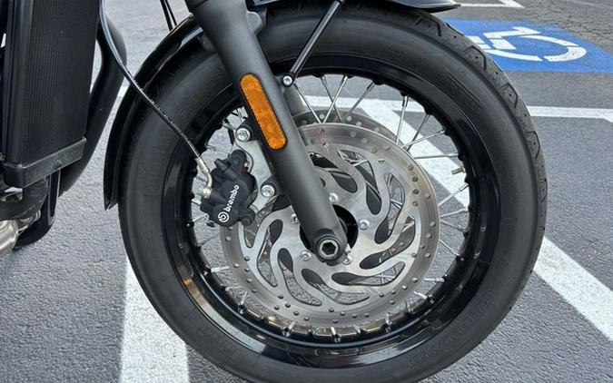 2023 Triumph Bonneville T120 Black Sapphire Black / Matte Sapph