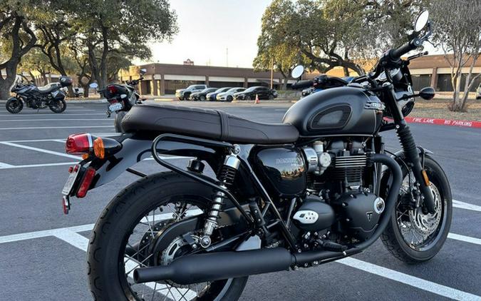 2023 Triumph Bonneville T120 Black Sapphire Black / Matte Sapph