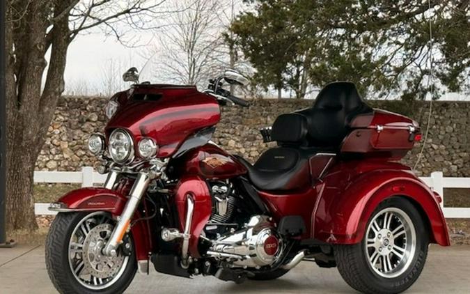 2023 Harley-Davidson FLHTCUTGAN - Tri Glide Ultra Anniversary Edition