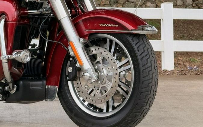 2023 Harley-Davidson FLHTCUTGAN - Tri Glide Ultra Anniversary Edition