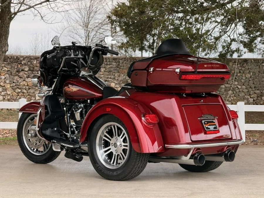 2023 Harley-Davidson FLHTCUTGAN - Tri Glide Ultra Anniversary Edition
