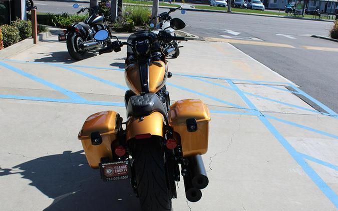 2026 Indian Motorcycle® Sport Chief RT Vibrant Orange Metallic