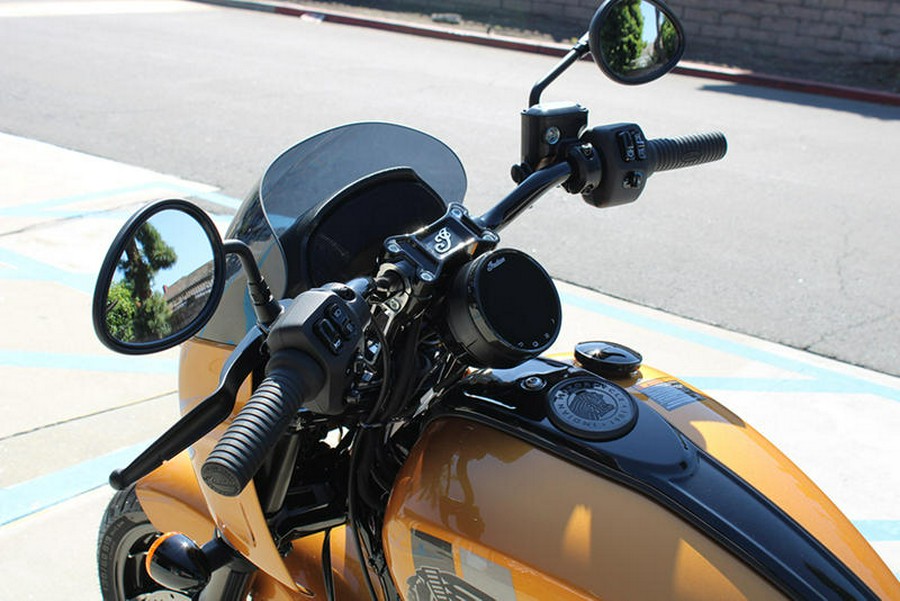 2026 Indian Motorcycle® Sport Chief RT Vibrant Gold Metallic