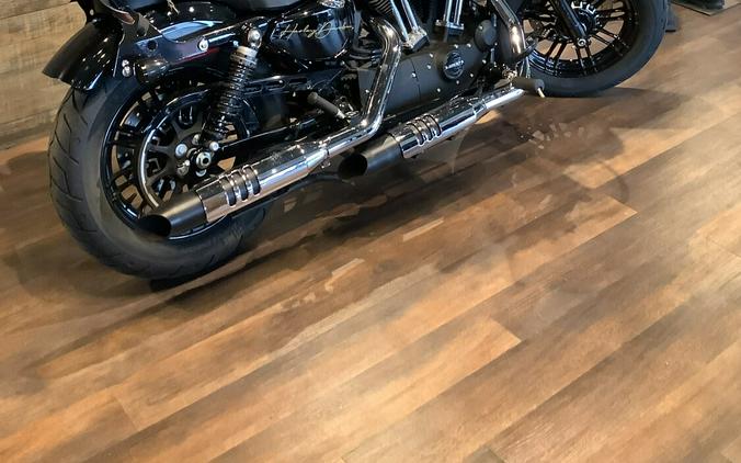 Harley-Davidson® Forty-Eight® 2022 XL 1200X U121-22 Vivid Black