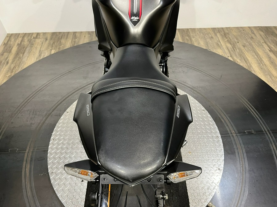 2022 Kawasaki Ninja 650 ABS
