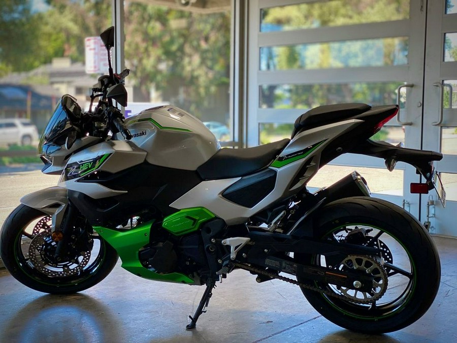 2024 Kawasaki Z7 Hybrid ABS