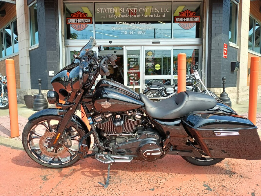 2021 Harley-Davidson Street Glide Special Vivid Black - Black Finish