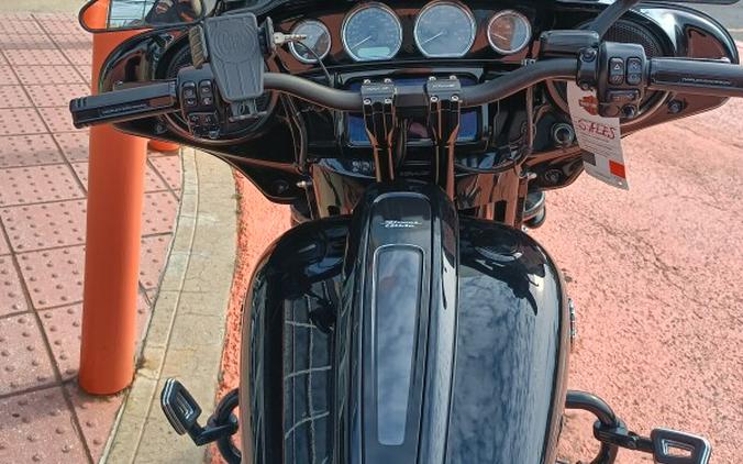 2021 Harley-Davidson Street Glide Special Vivid Black - Black Finish