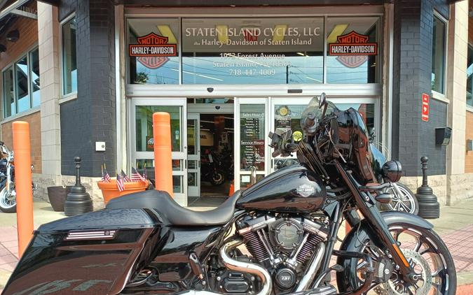 2021 Harley-Davidson Street Glide Special Vivid Black - Black Finish