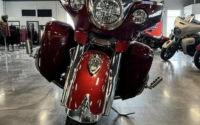 2017 Indian Motorcycle® Roadmaster® Burgundy Metallic