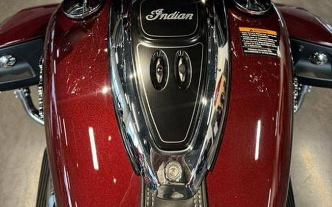 2017 Indian Motorcycle® Roadmaster® Burgundy Metallic