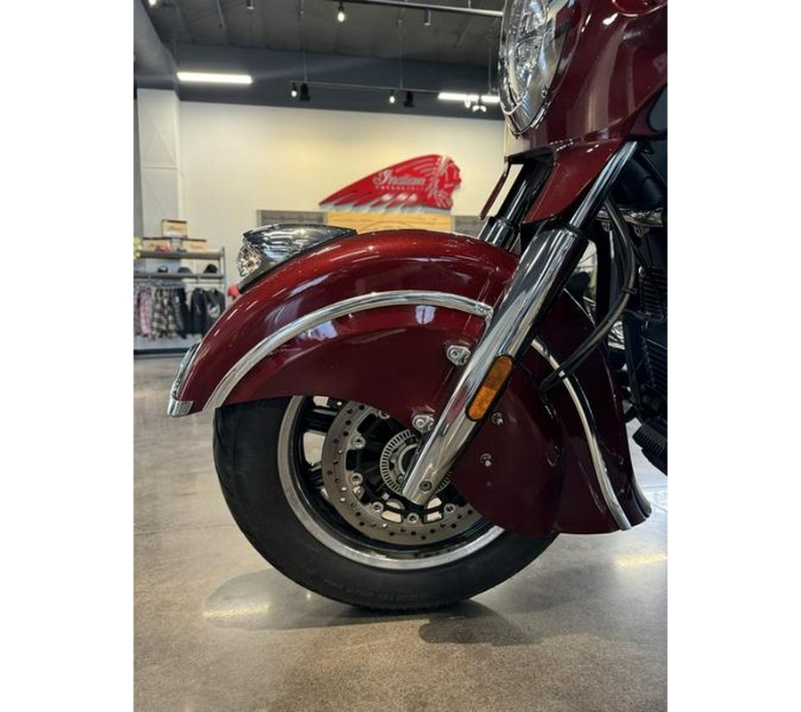 2017 Indian Motorcycle® Roadmaster® Burgundy Metallic