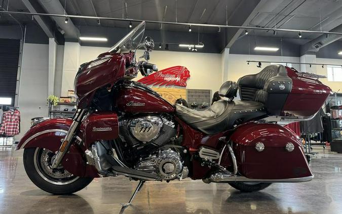 2017 Indian Motorcycle® Roadmaster® Burgundy Metallic