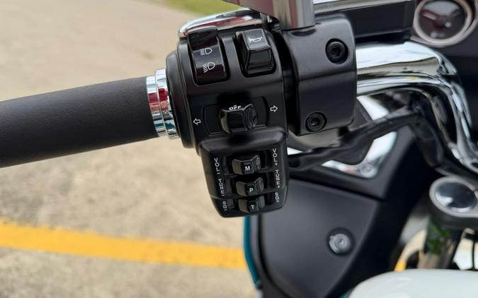 2022 Kawasaki Vulcan® 1700 Voyager® ABS