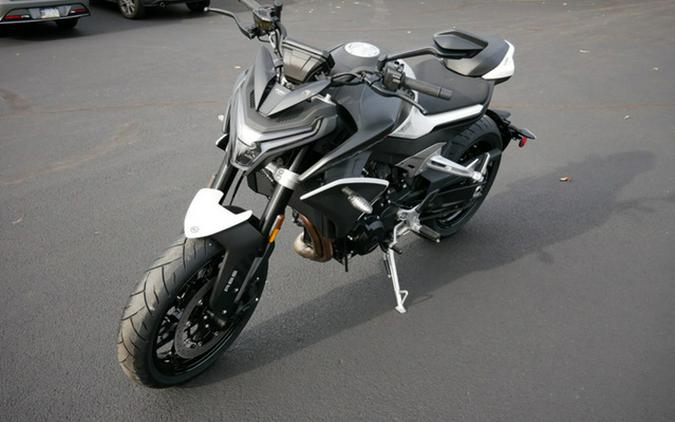 2024 Cfmoto 800NK