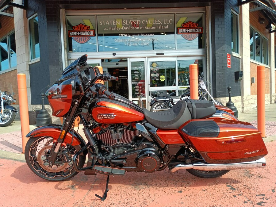 2023 Harley-Davidson CVO™ Street Glide Whiskey Neat w/Raven Metallic