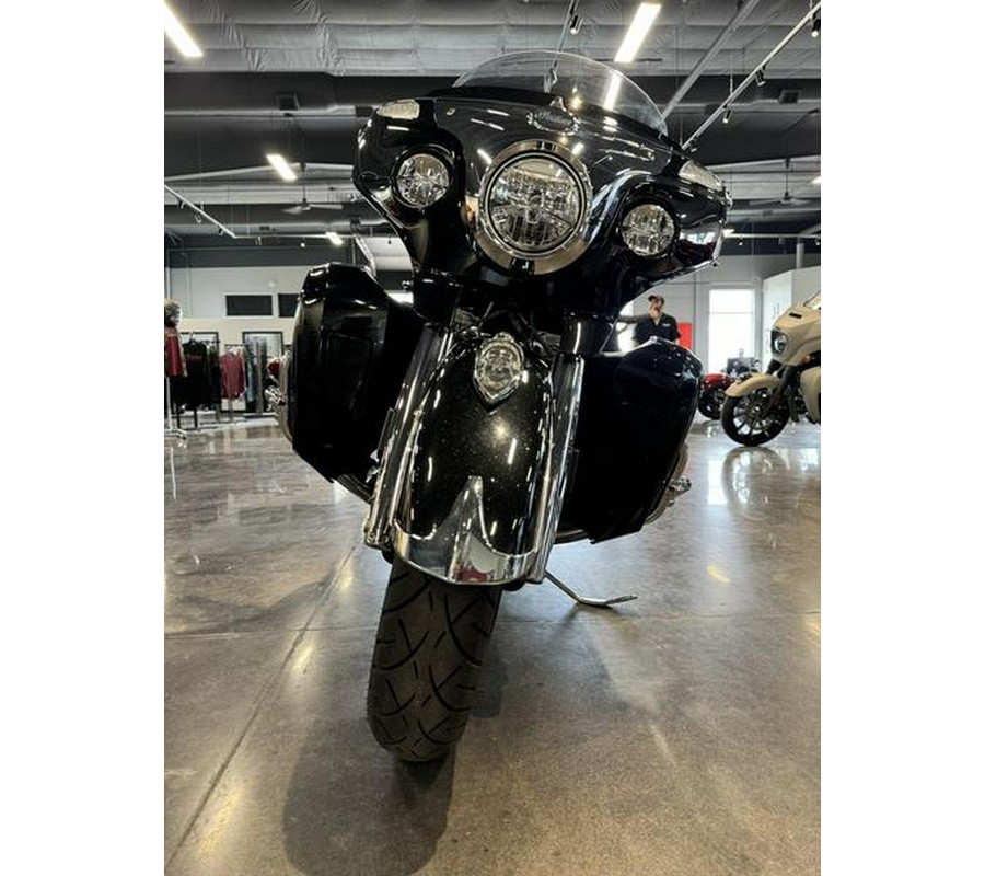 2021 Indian Motorcycle® Roadmaster® Thunder Black Pearl