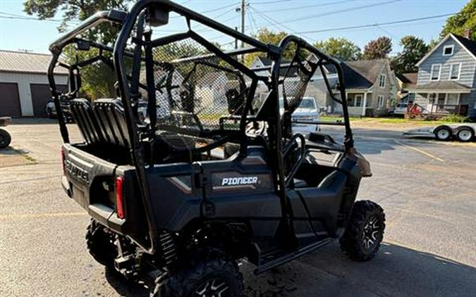 2021 Honda Pioneer 700-4 Deluxe