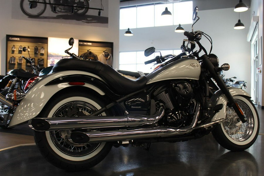 2024 Kawasaki Vulcan® 900 Classic