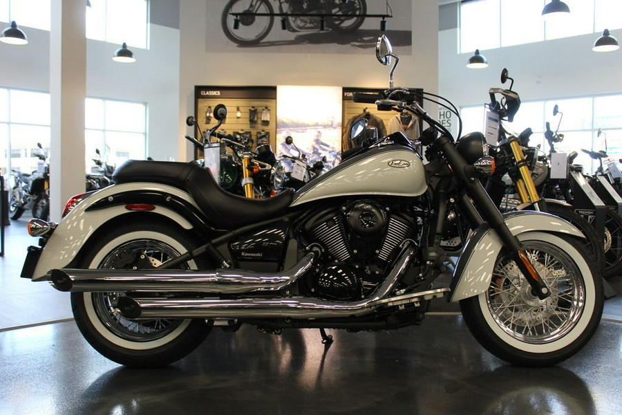 2024 Kawasaki Vulcan® 900 Classic