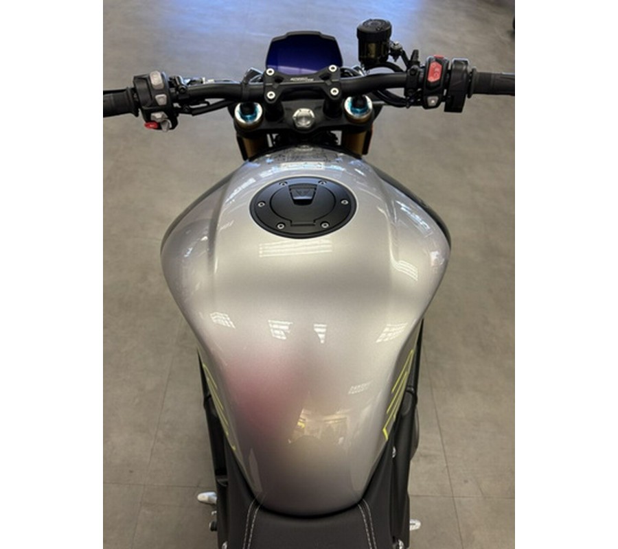 2025 Triumph Speed Triple 1200 RS Granite/Triumph Racing Yellow