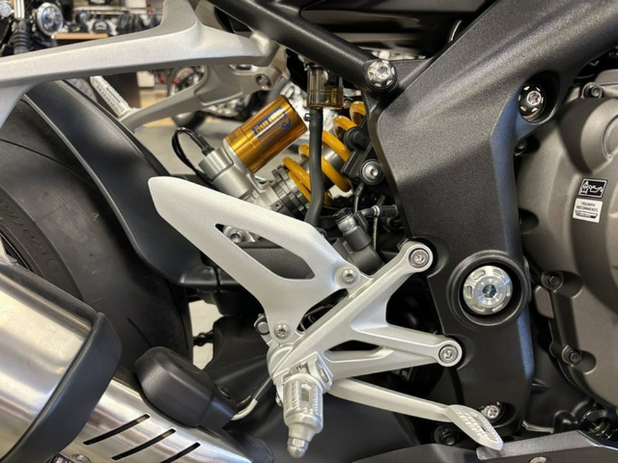 2025 Triumph Speed Triple 1200 RS Granite/Triumph Racing Yellow