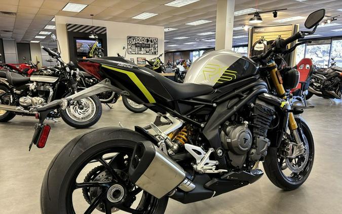 2025 Triumph Speed Triple 1200 RS Granite/Triumph Racing Yellow