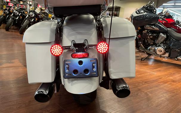 2020 Indian Motorcycle Indian® Roadmaster® Dark Horse®