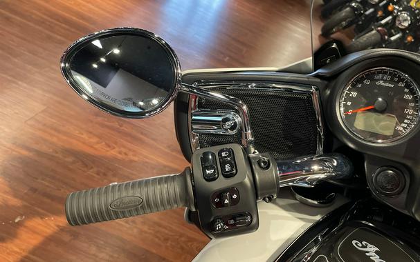 2020 Indian Motorcycle Indian® Roadmaster® Dark Horse®