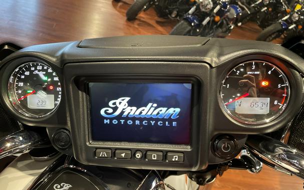2020 Indian Motorcycle Indian® Roadmaster® Dark Horse®