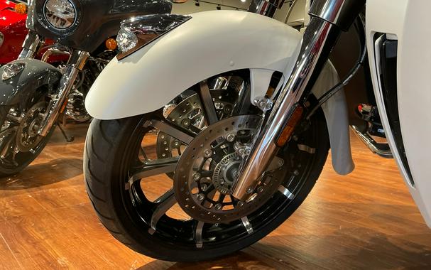 2020 Indian Motorcycle Indian® Roadmaster® Dark Horse®