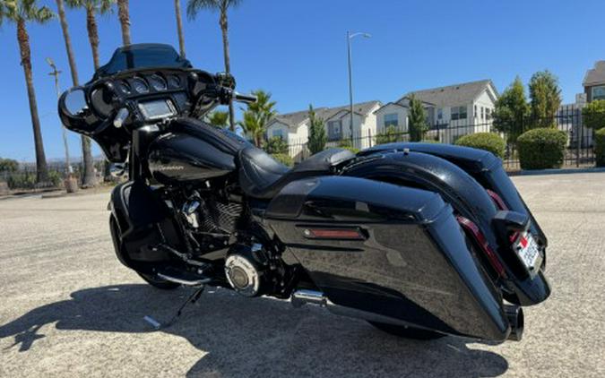 2017 Harley-Davidson CVO™ Street Glide®