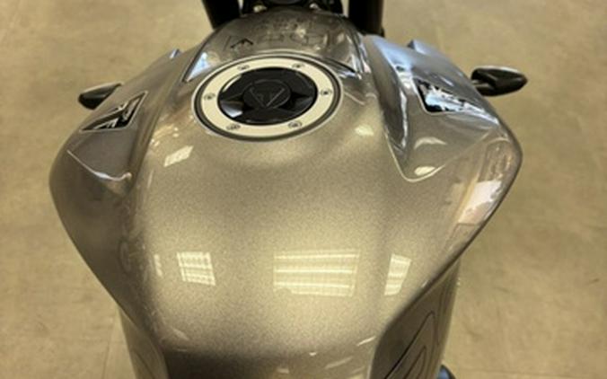 2025 Triumph Street Triple 765 RS Silver Ice