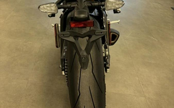 2025 Triumph Street Triple 765 RS Silver Ice