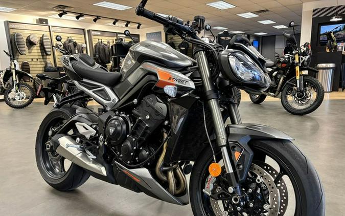 2025 Triumph Street Triple 765 RS Silver Ice