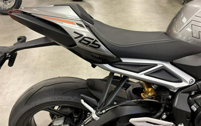 2025 Triumph Street Triple 765 RS Silver Ice