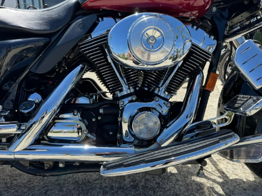 2005 Harley-Davidson FLHRCI Road King® Classic