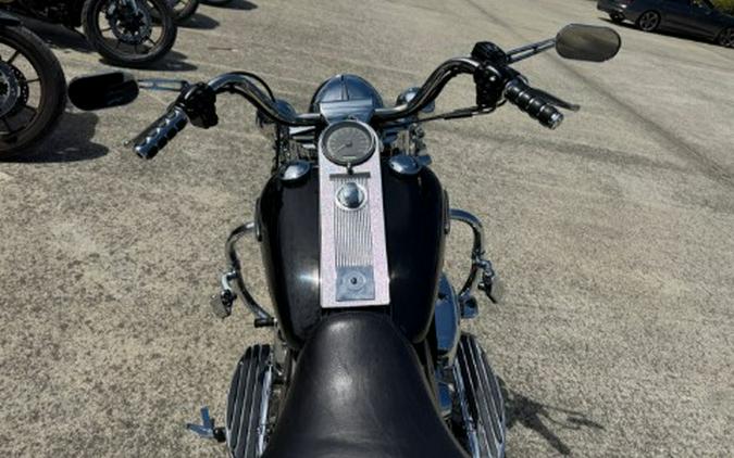 2005 Harley-Davidson FLHRCI Road King® Classic
