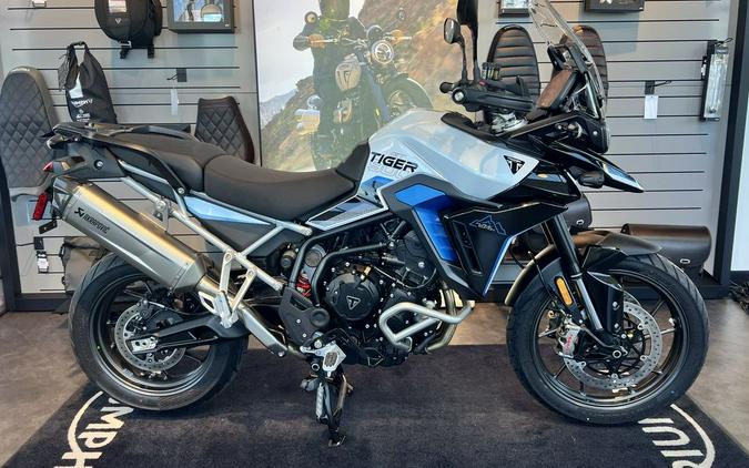 2026 Triumph Tiger 900 Alpine Edition