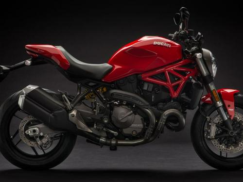 2020 Ducati Monster 821 Stealth Review (15 Fast Facts)