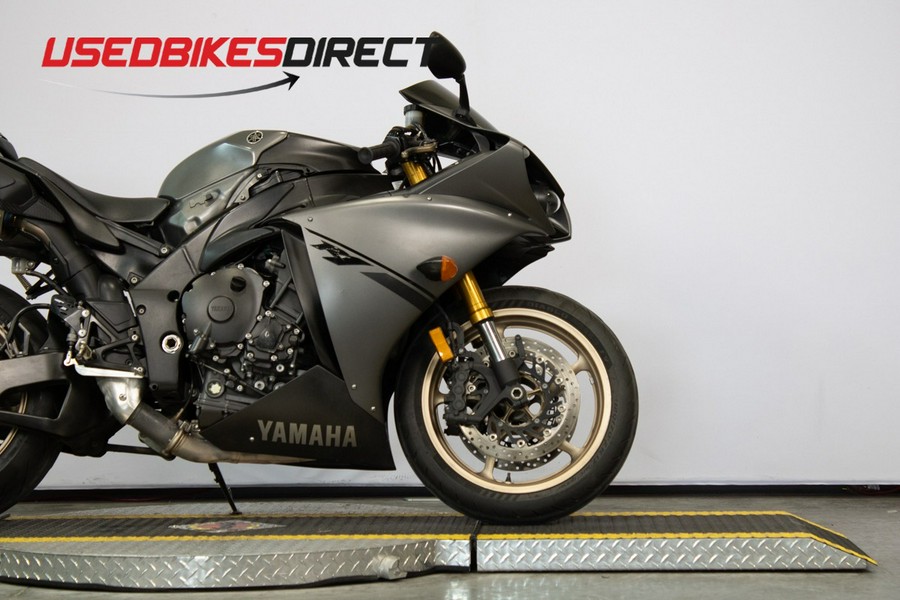 2014 Yamaha YZF R1 - $9,999.00