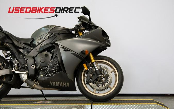 2014 Yamaha YZF R1 - $9,999.00