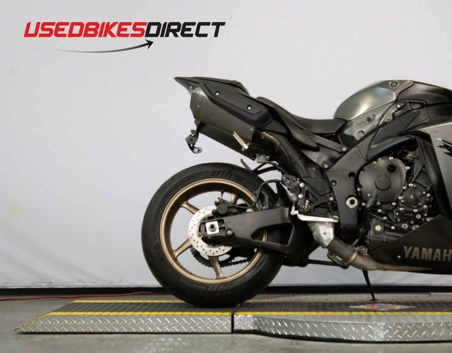 2014 Yamaha YZF R1 - $9,999.00