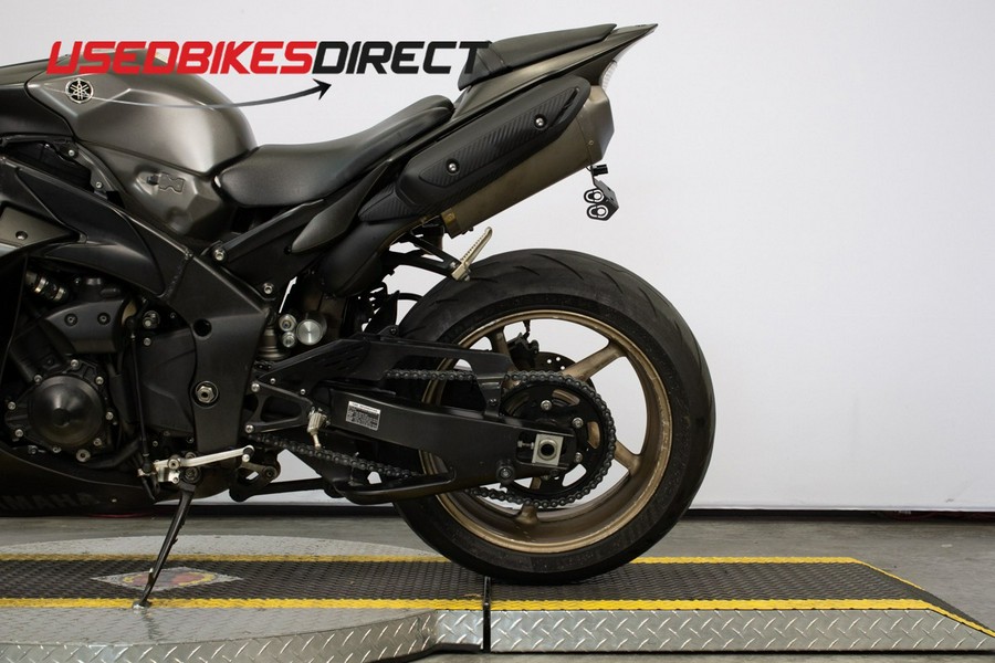 2014 Yamaha YZF R1 - $9,999.00