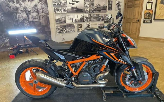 2023 KTM Super Duke 1290 R EVO