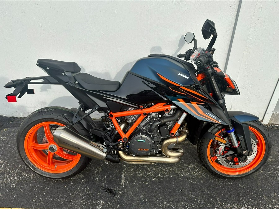 2023 KTM 1290 SUPER DUKE R EVO