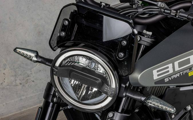 2027 Husqvarna SVARTPILEN 801 - VM785054