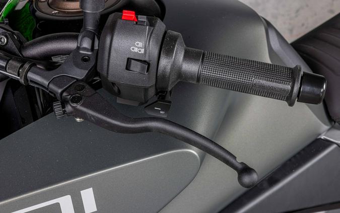 2027 Husqvarna SVARTPILEN 801 - VM785054