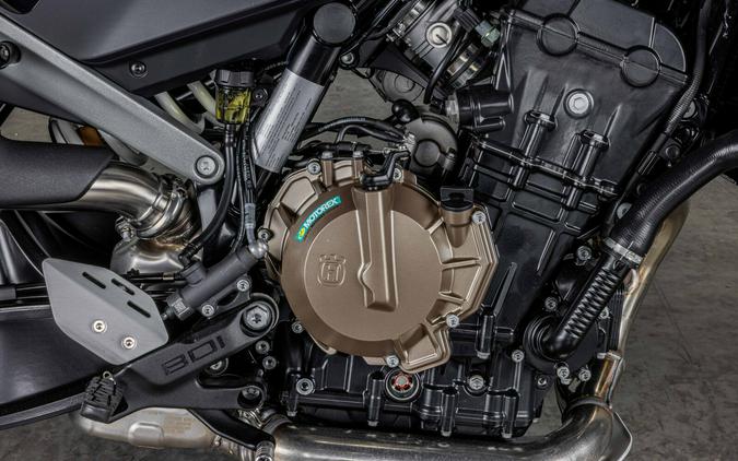 2027 Husqvarna SVARTPILEN 801 - VM785054